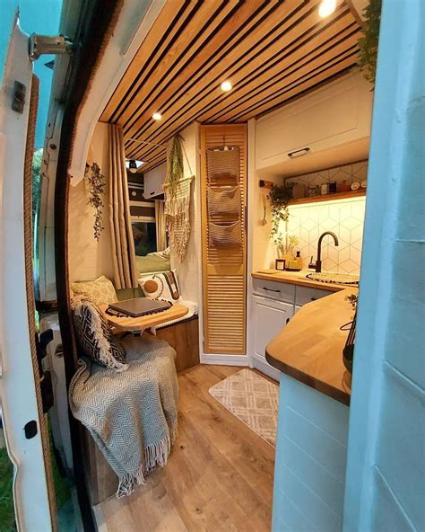 vanhaus|vanhouse.